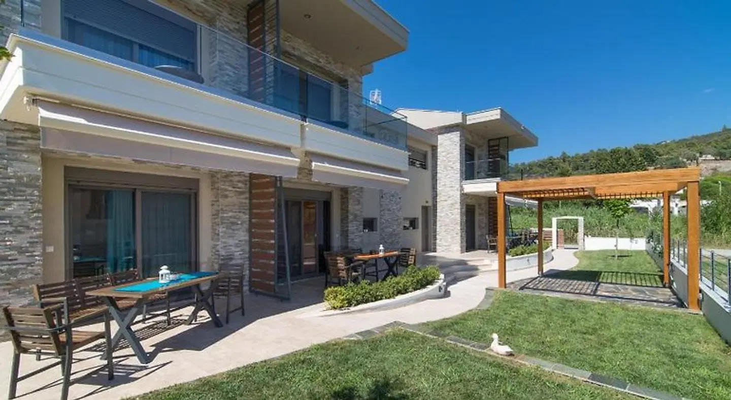 Paradise Maisonettes EXTERIOR