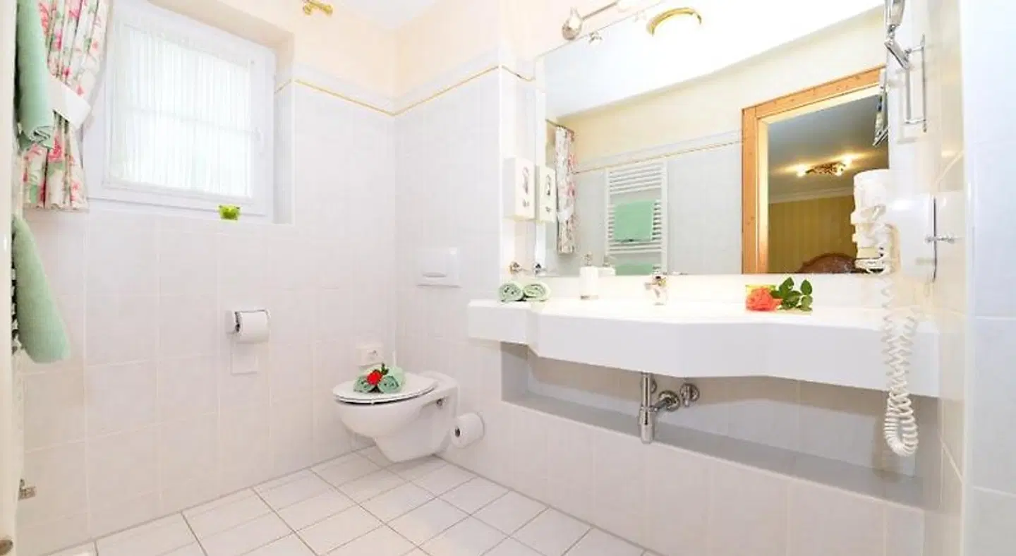 Hotel Garni Ingeborg Badezimmer