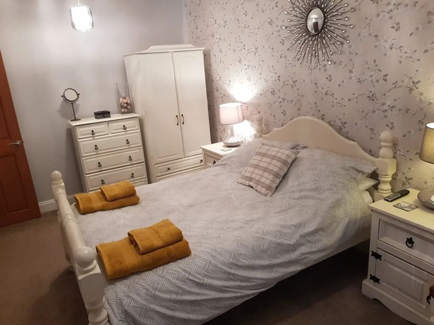 Bancroft Apartment ROOM_EXAMPLE