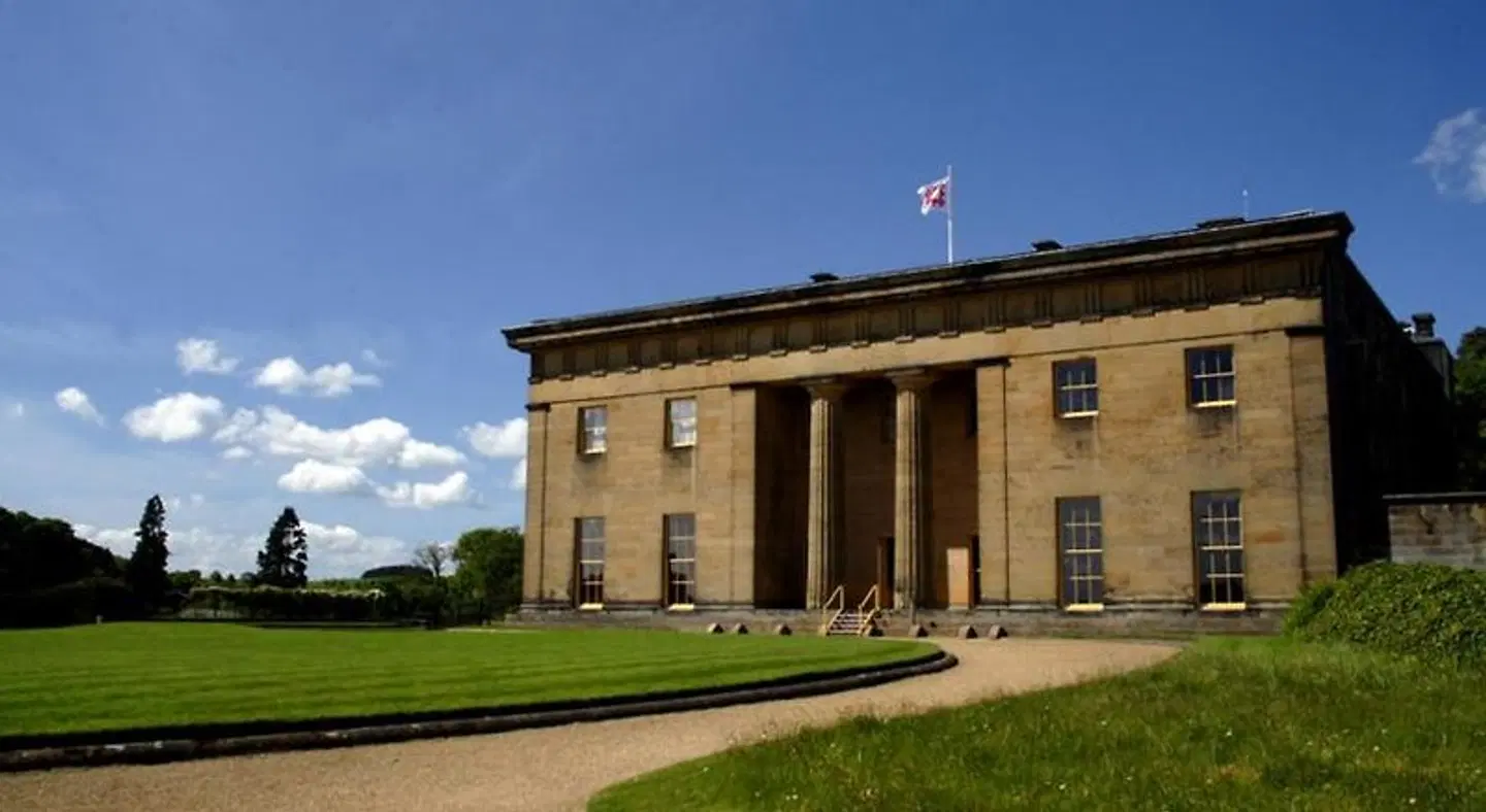 Throphill Grange EXTERIOR