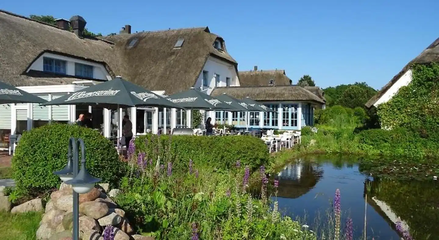 Landhotel Kastanienallee Aussenansicht