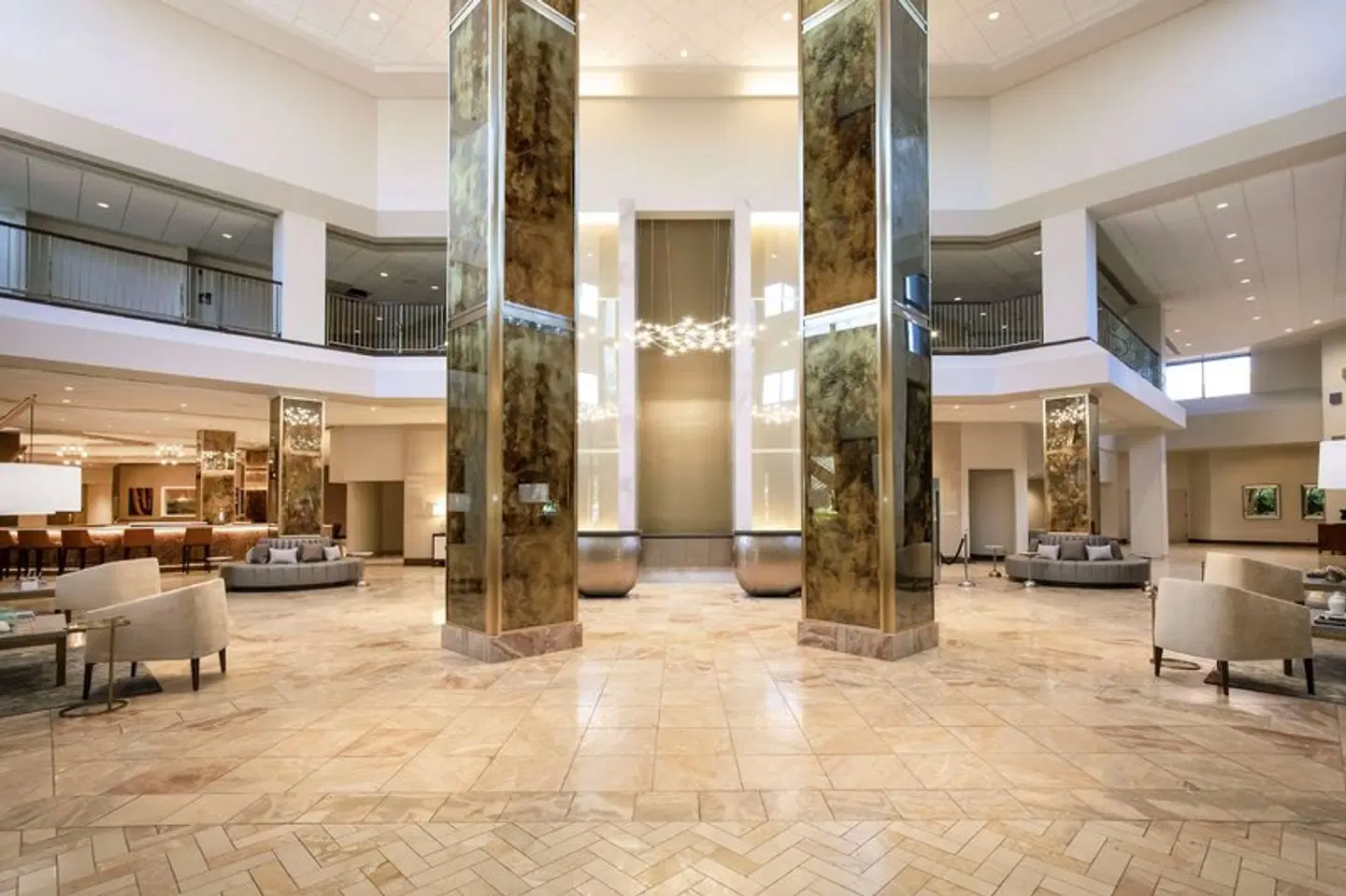 Hilton Richardson Dallas LOUNGE_LOBBY