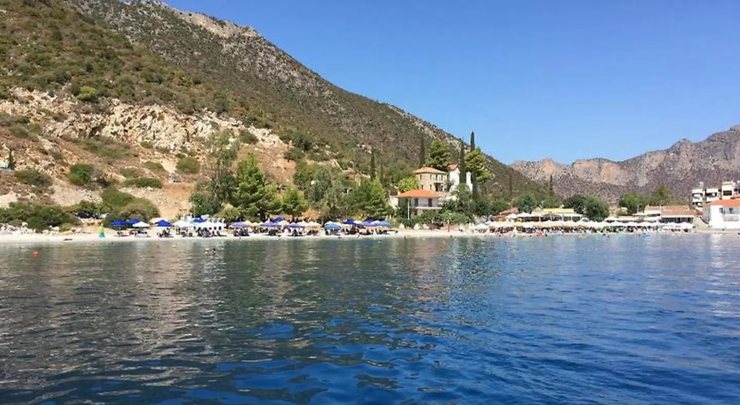 Troumpas Family Rooms & Apartments LANDSCAPE