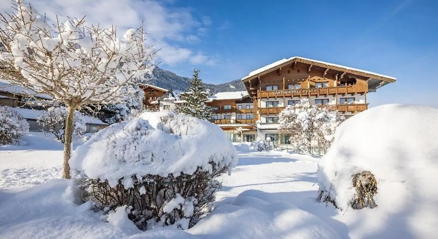 Gartenhotel CRYSTAL EXTERIOR