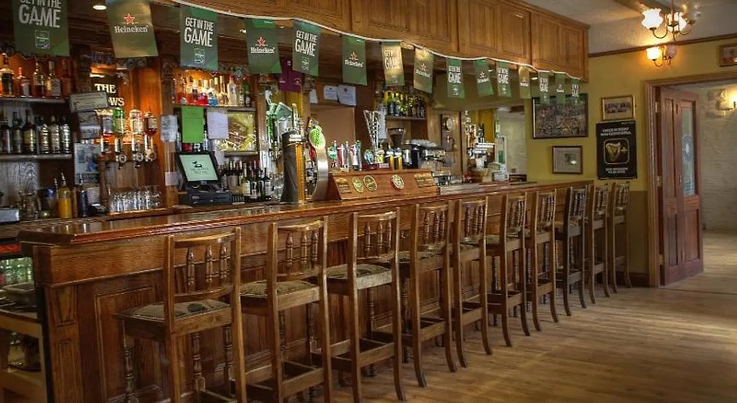 Ryan's Hotel Bar