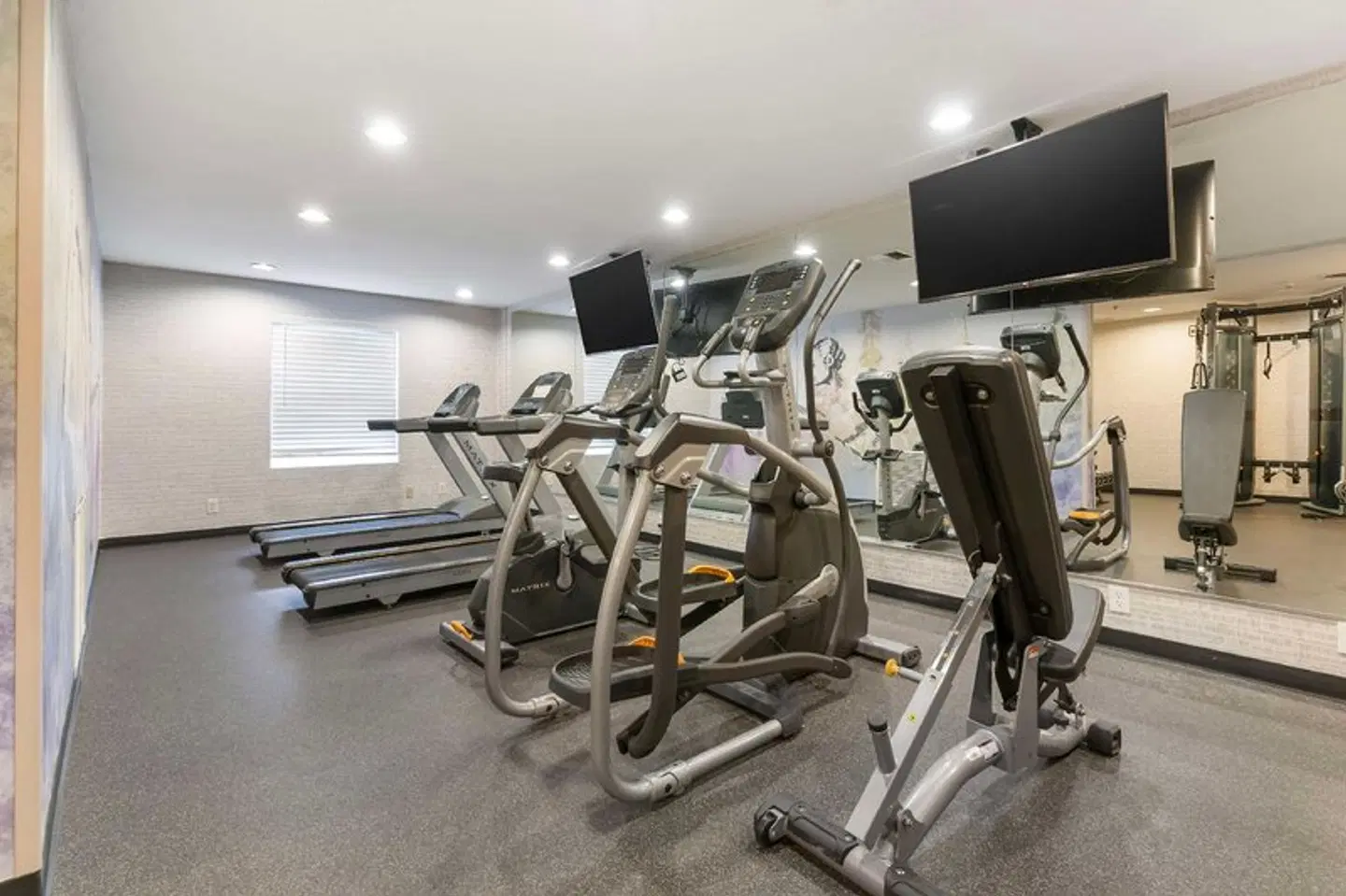 Best Western Plus Bend North SPORTS_AND_LEISURE