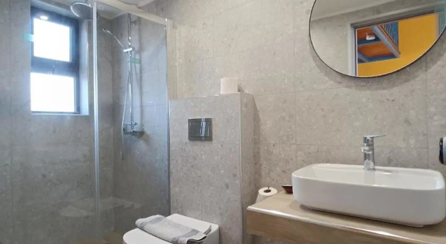 Paraktio Beach Apartments Badezimmer