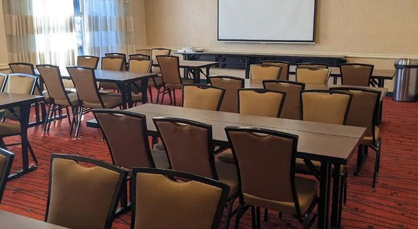 Sonesta ES Suites Birmingham Homewood Konferenz