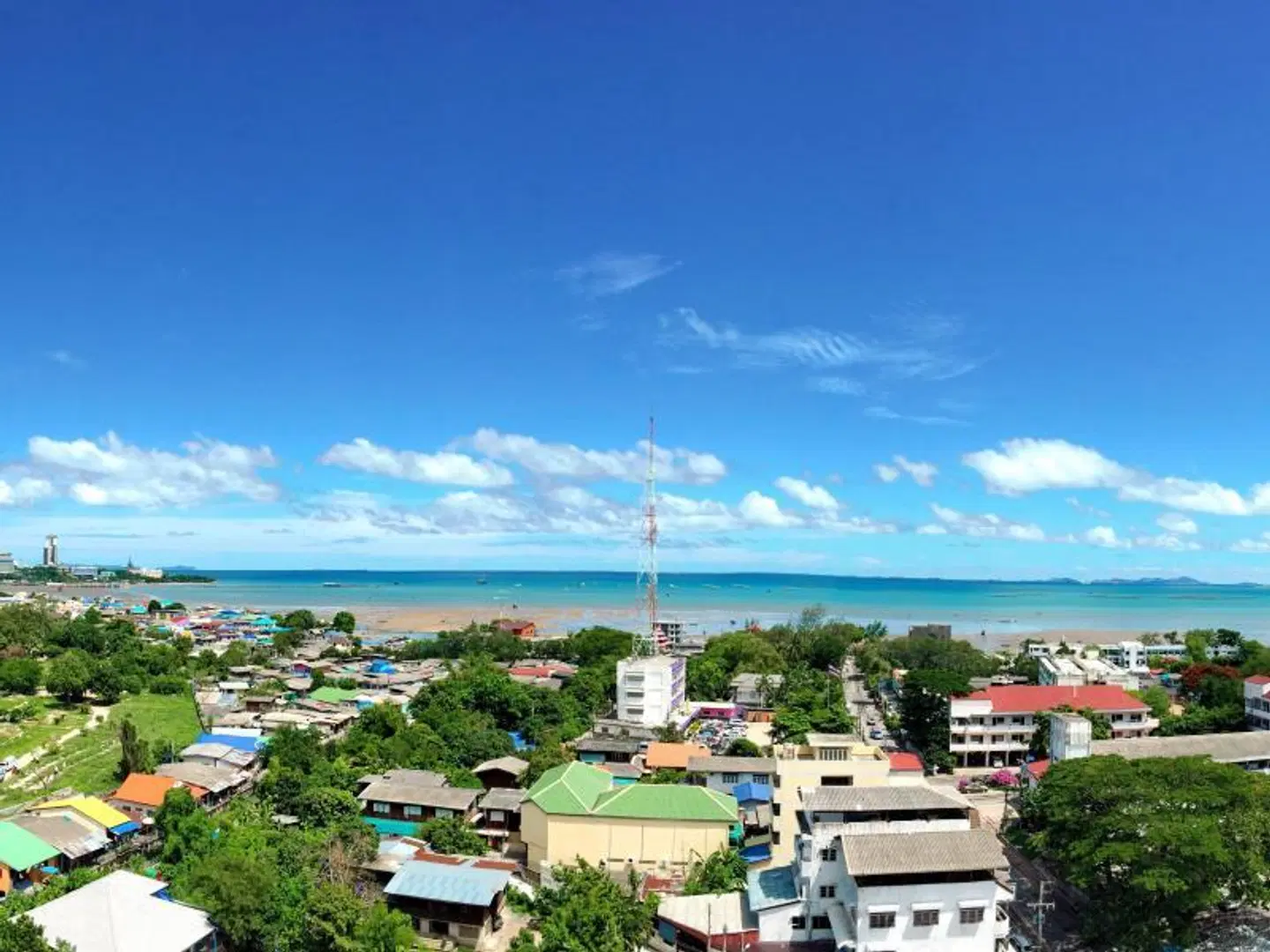 Ruenthip Pattaya EXTERIOR