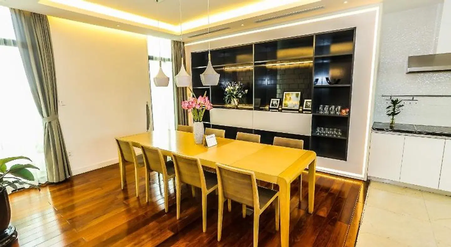 HNC Premier Hotel & Residences Bar