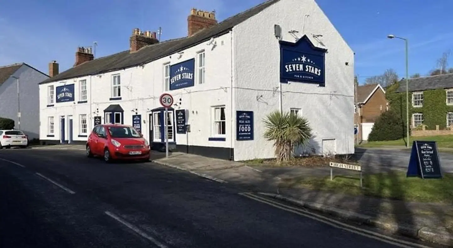Seven Stars Inn EXTERIOR