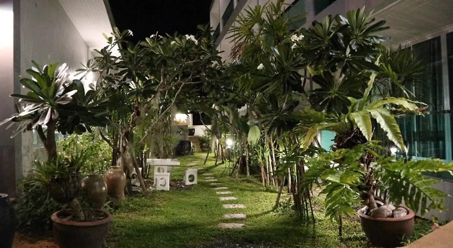 The Tree Samui Garten