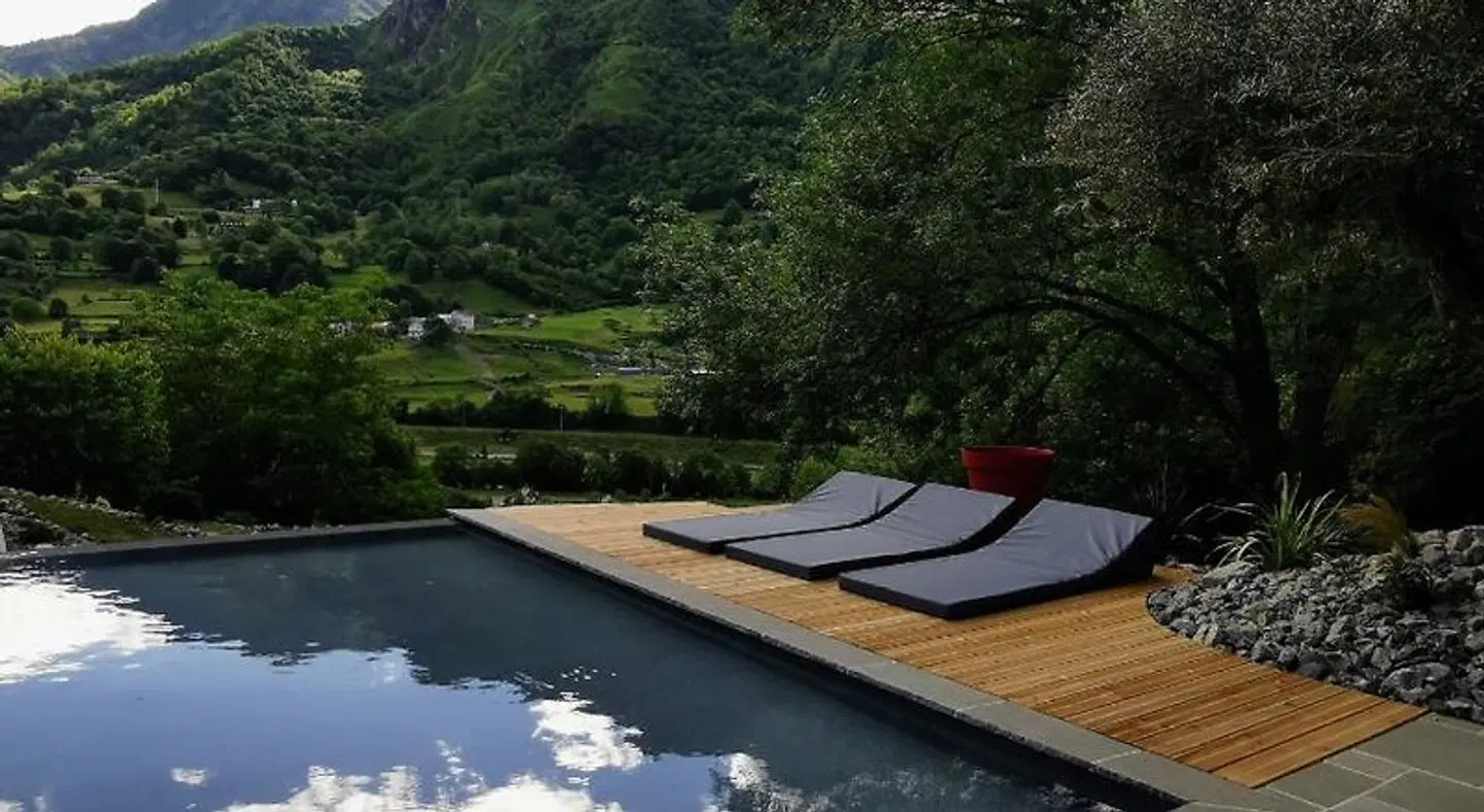 La Bergerie de Louvie OUTDOOR_POOL