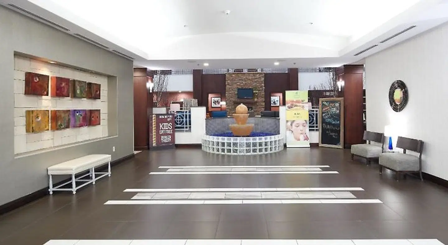 Holiday Inn & Suites Stockbridge/Atlanta I-75 by IHG LOUNGE_LOBBY