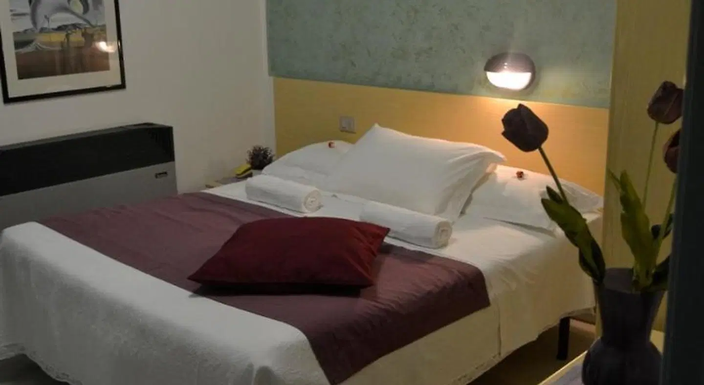Santoianni ROOM_EXAMPLE