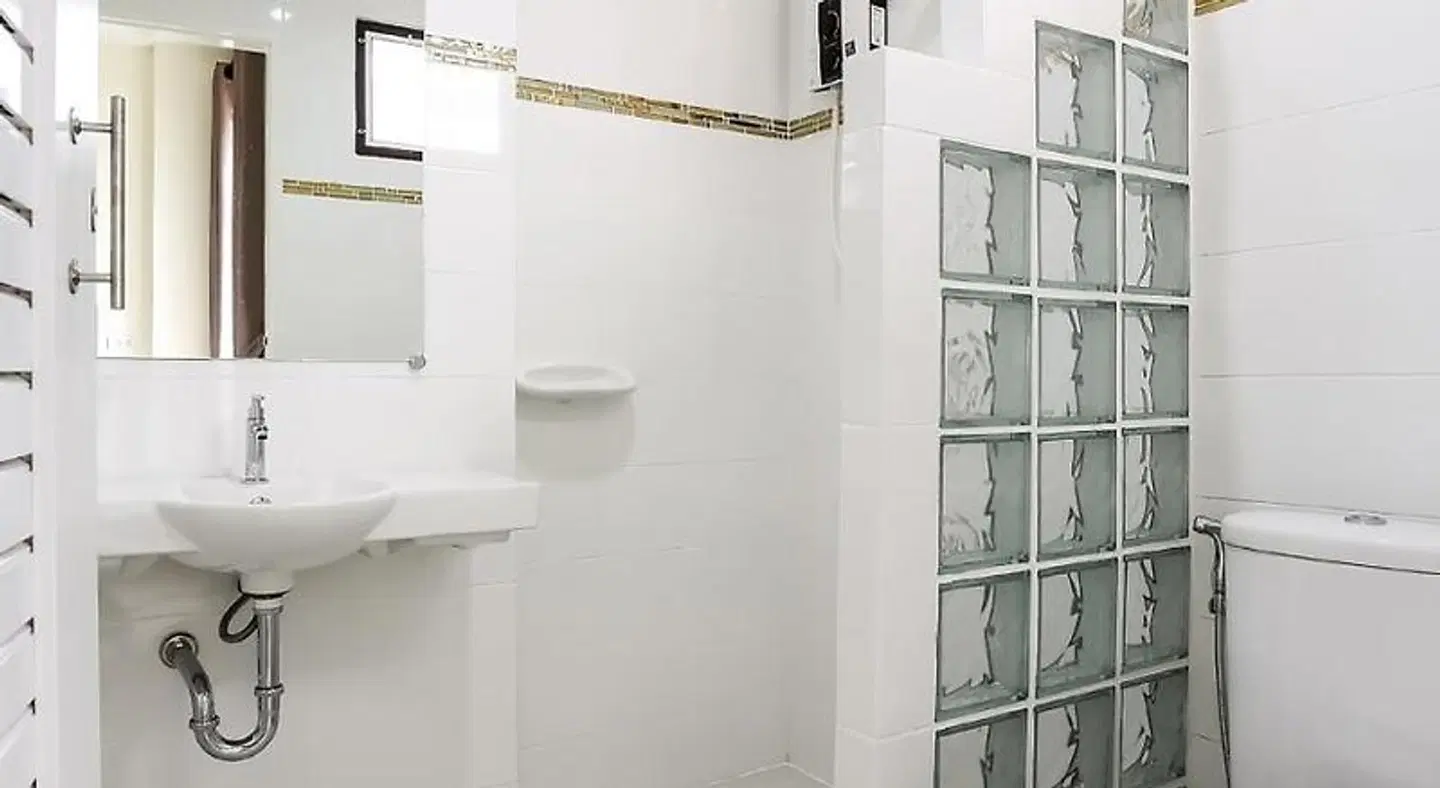 Canary House Rachawong ROOM_EXAMPLE