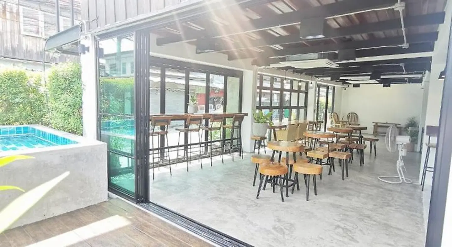 Stay Here Hostel Phra-Singh Chiangmai Hallenbad