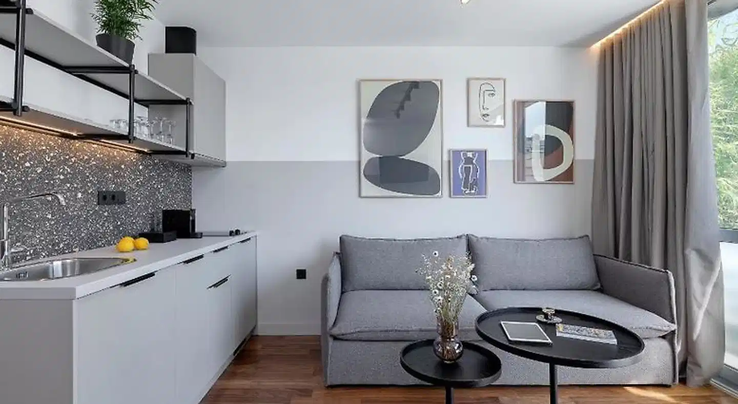 The Athenians Art Apartments Wohnbeispiel