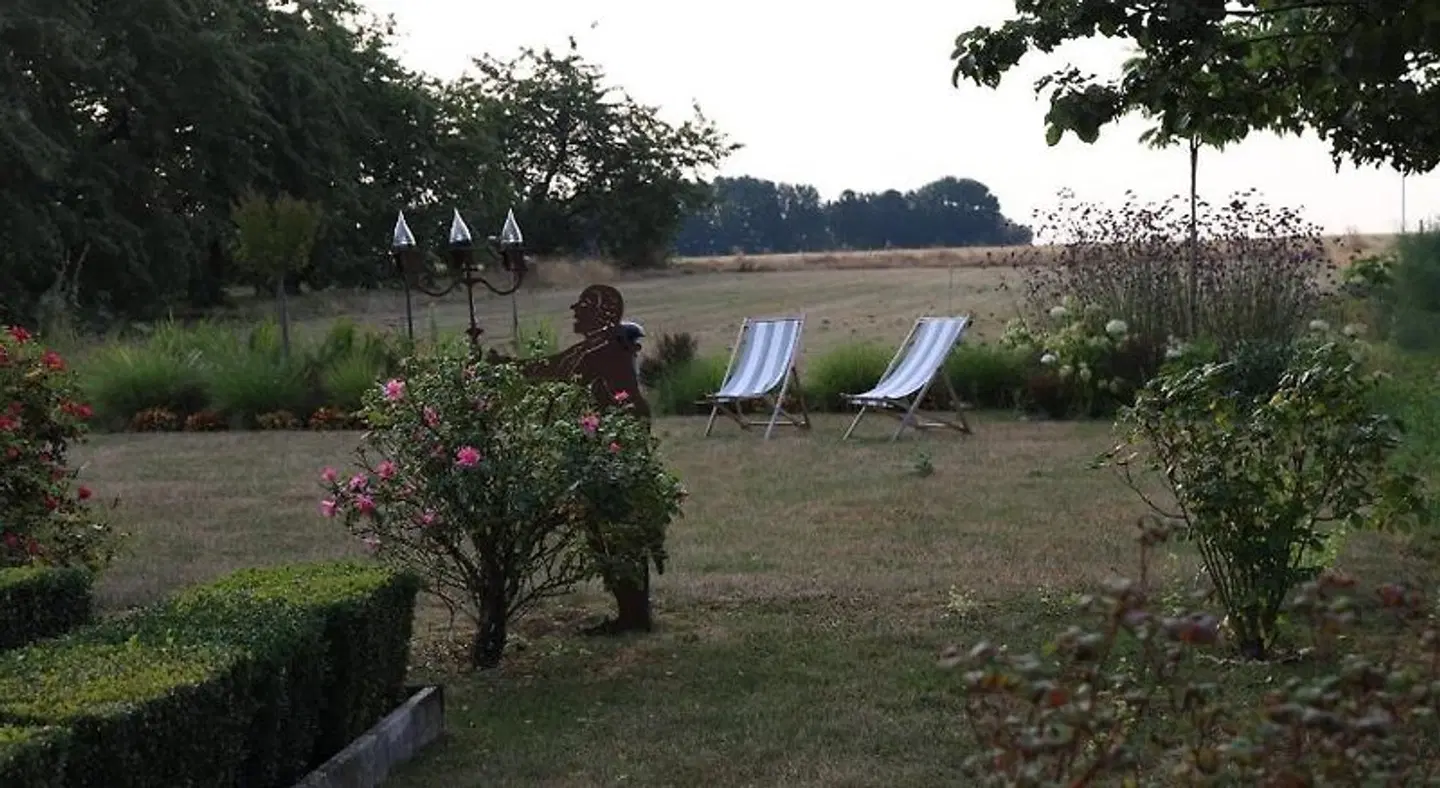 L'escale Aux Framboises Garten