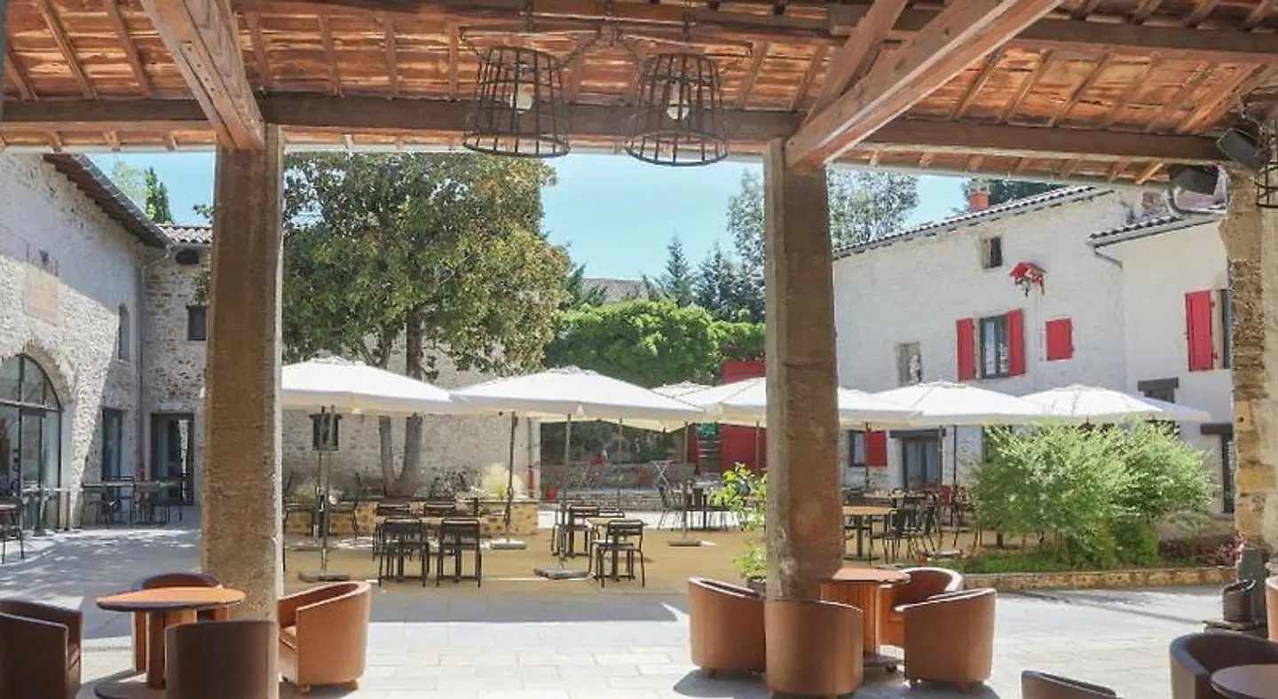LE Domaine DE Gorneton Terrasse