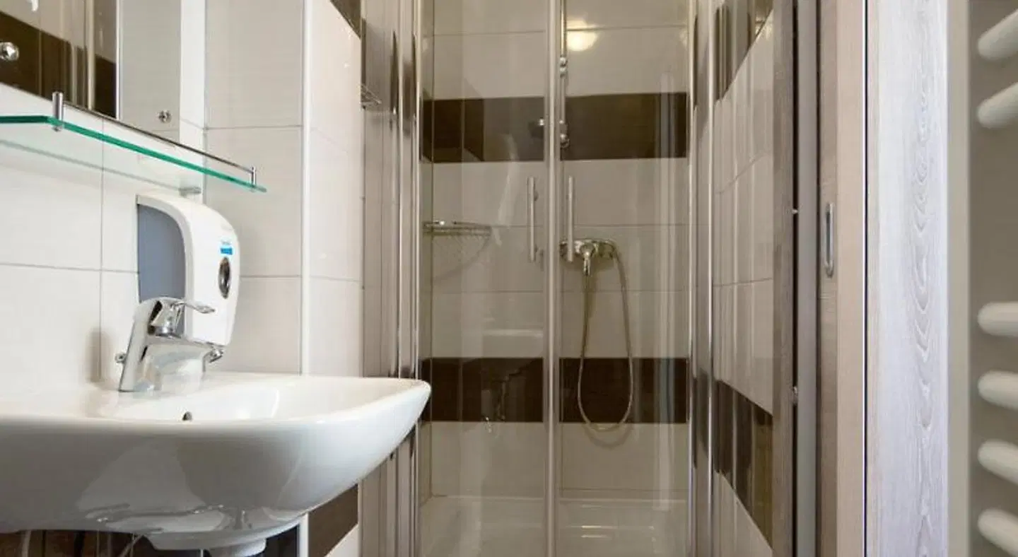 Kaptol Hostel Badezimmer