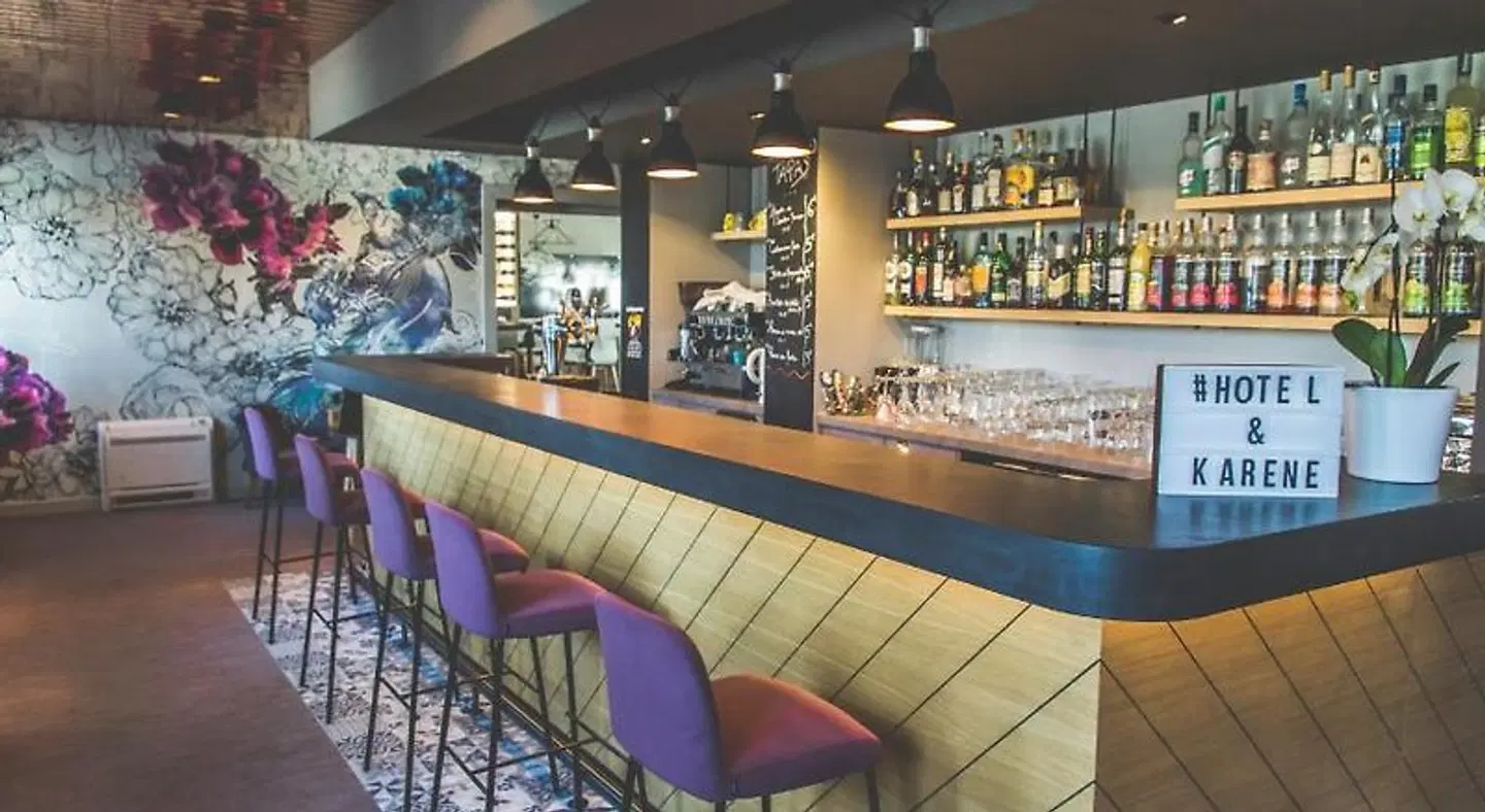Karène Bar