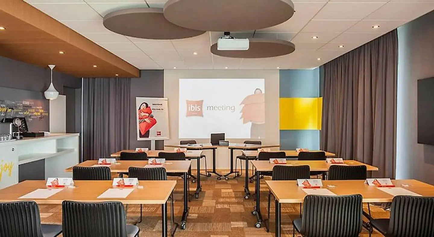 ibis Sens Konferenz