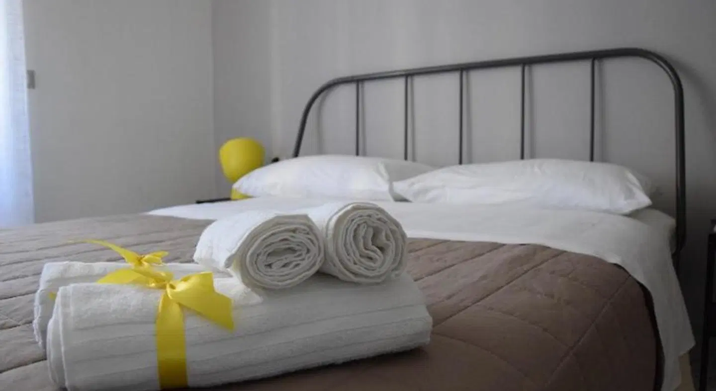 San Lorenzo ROOM_EXAMPLE