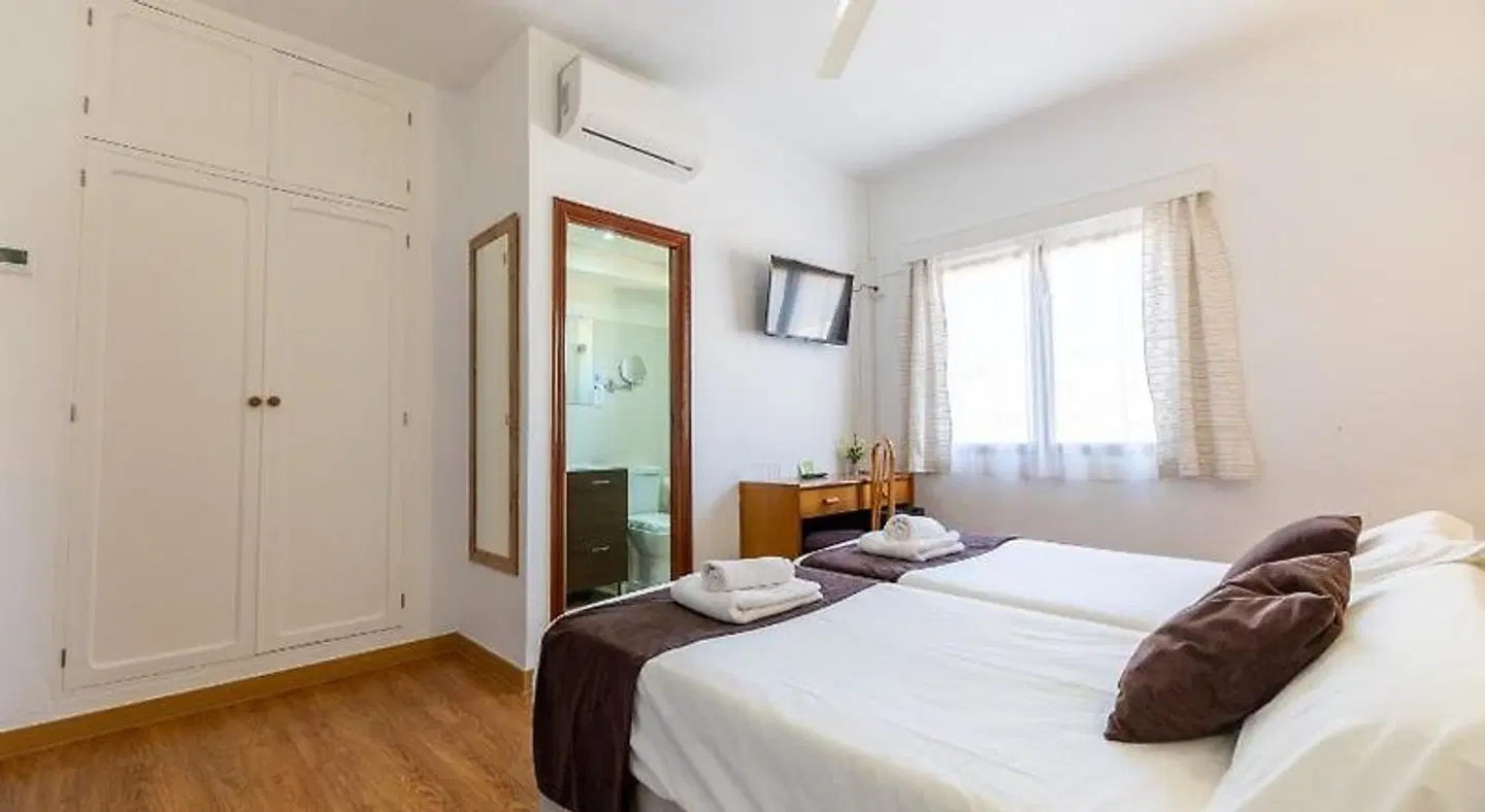 Hostal Doris ROOM_EXAMPLE