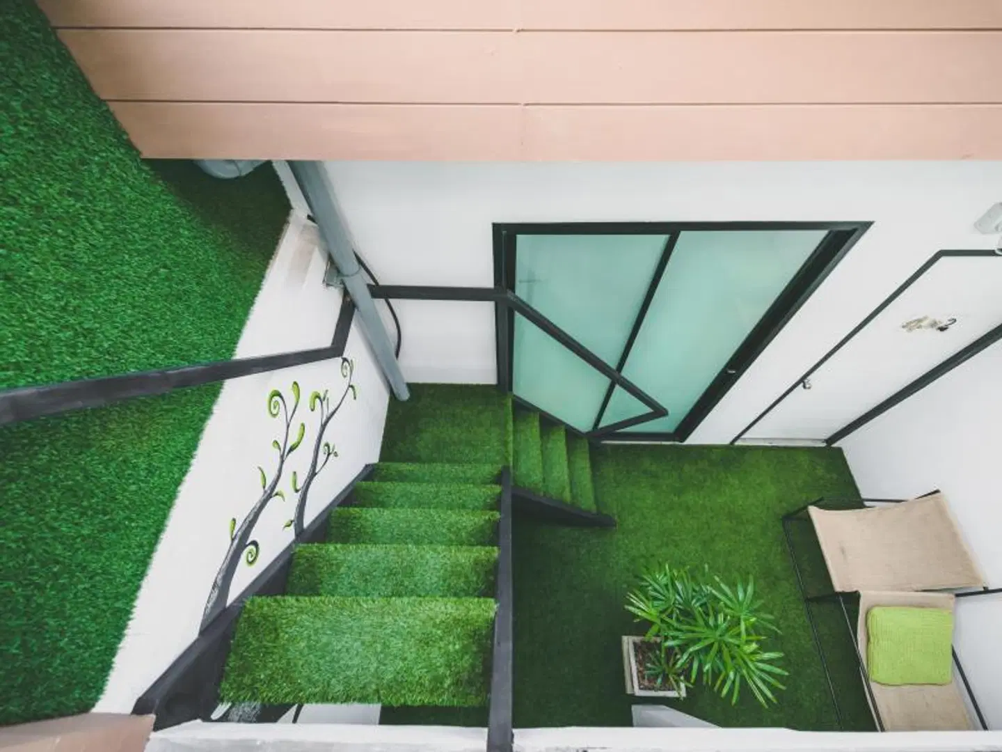 Eco Hostel MODEL_IMPRESSION