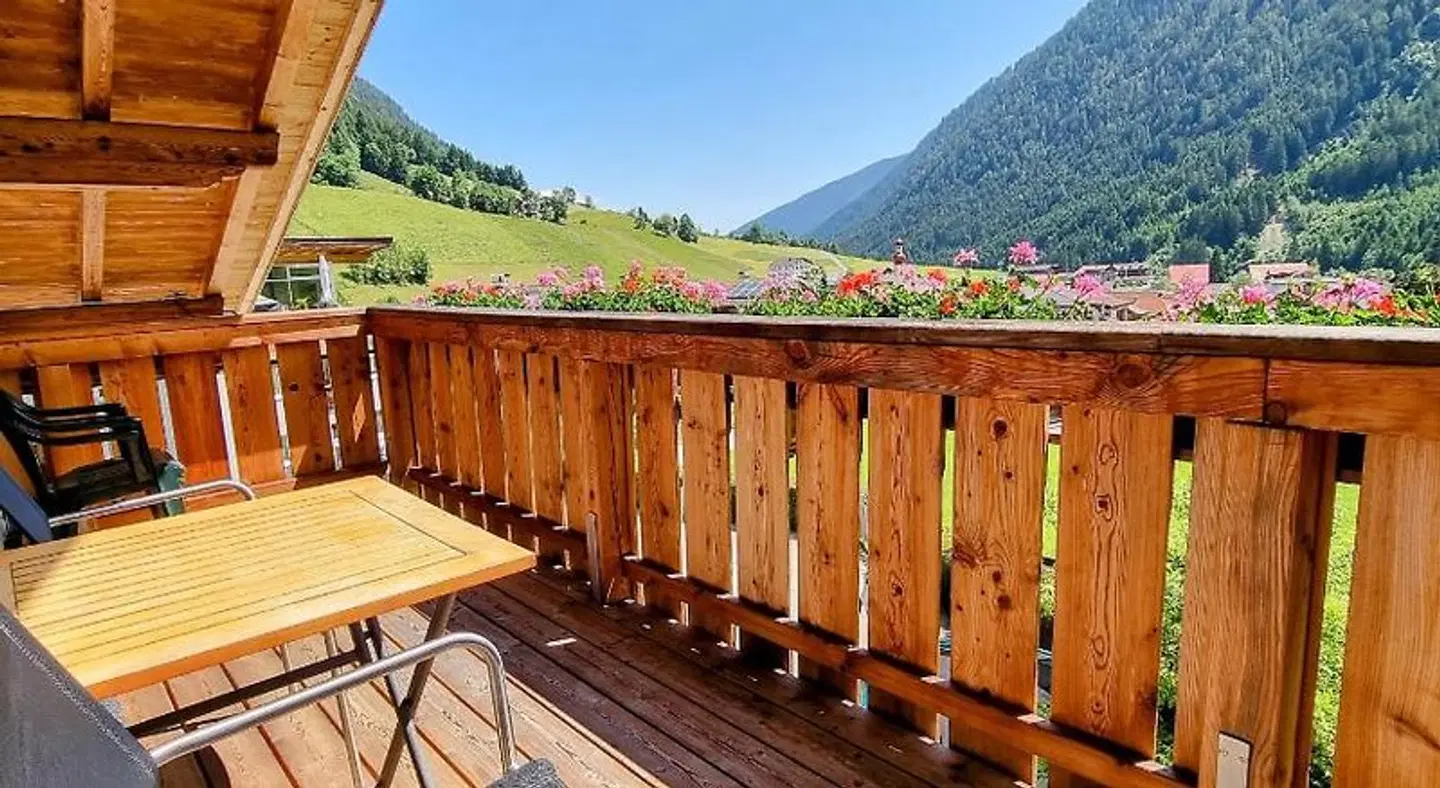 Tyrol Pension Terrasse