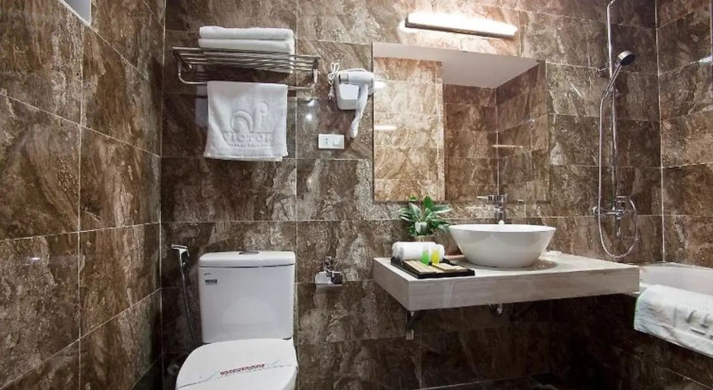 Victor Hanoi Hotel Badezimmer