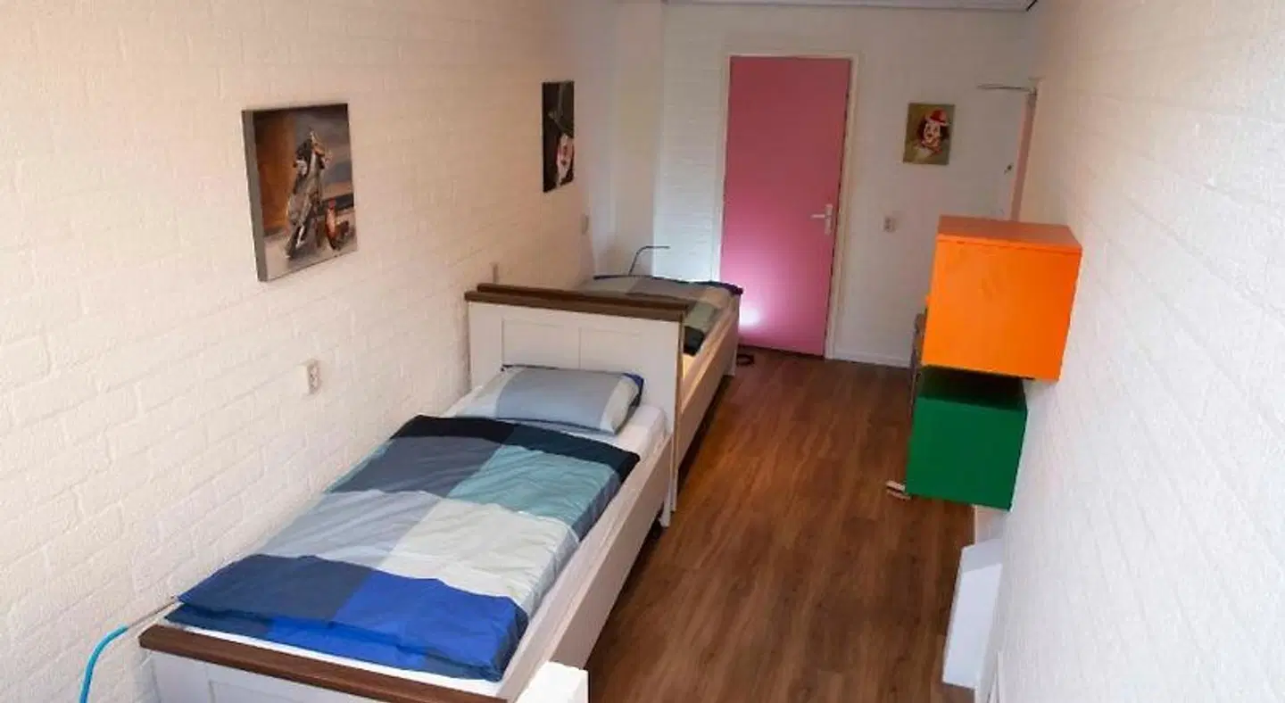 ut Hen Hoes ROOM_EXAMPLE
