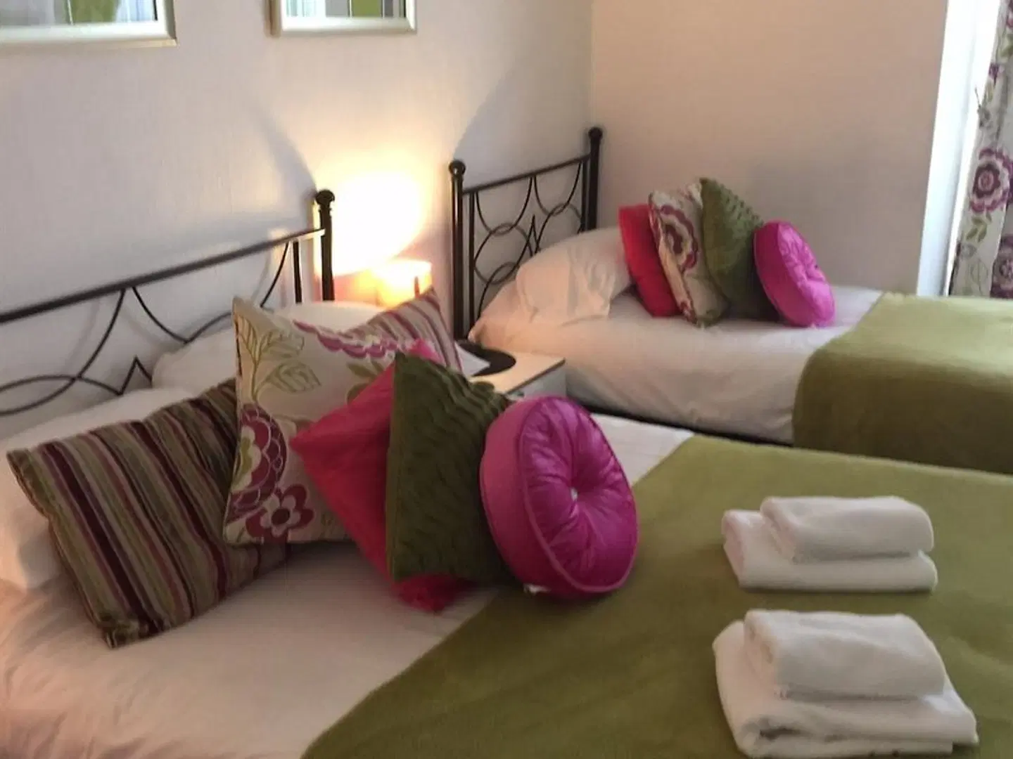 Castle Gate Guest House ROOM_EXAMPLE