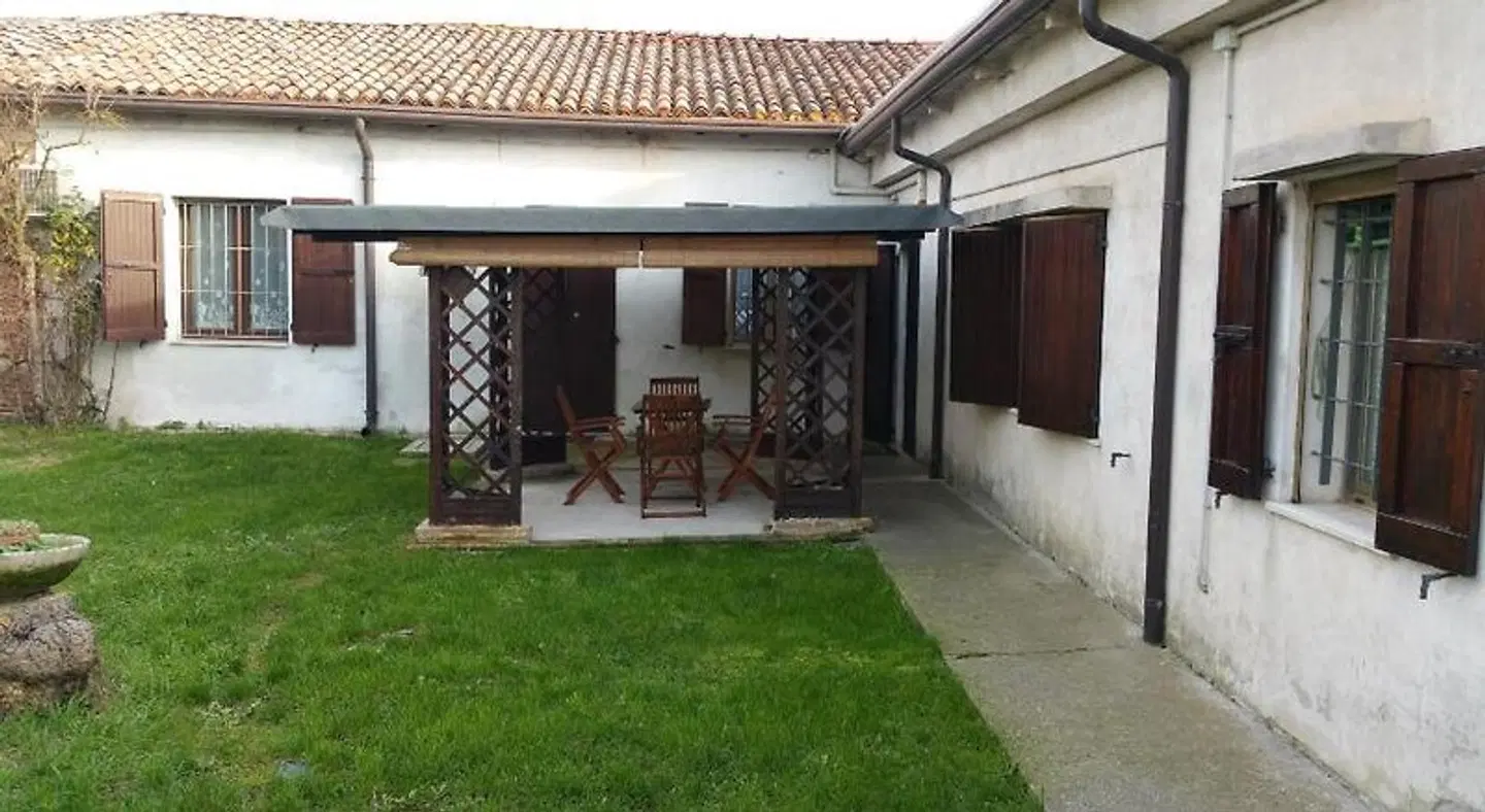 B&B All'Aeroporto EXTERIOR