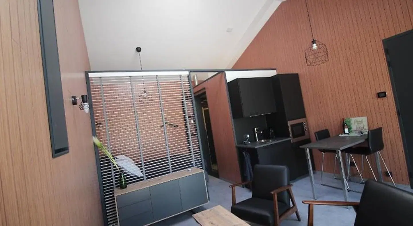 Bij ons 'Niek ROOM_EXAMPLE