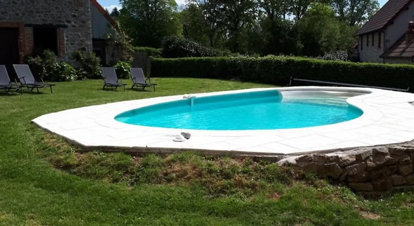 Chez Nathalie Et Jean Claude OUTDOOR_POOL