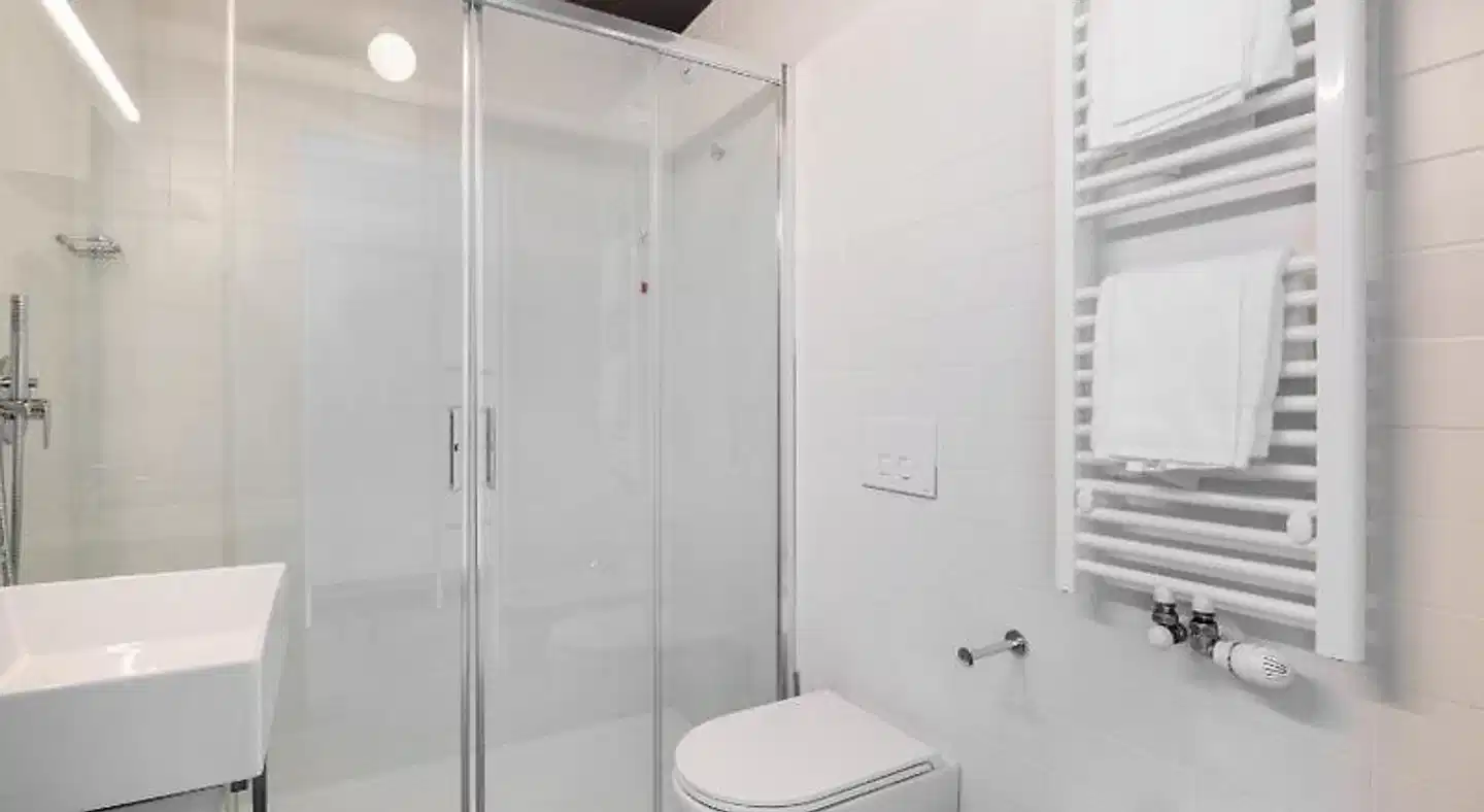 Camplus San Pietro Badezimmer