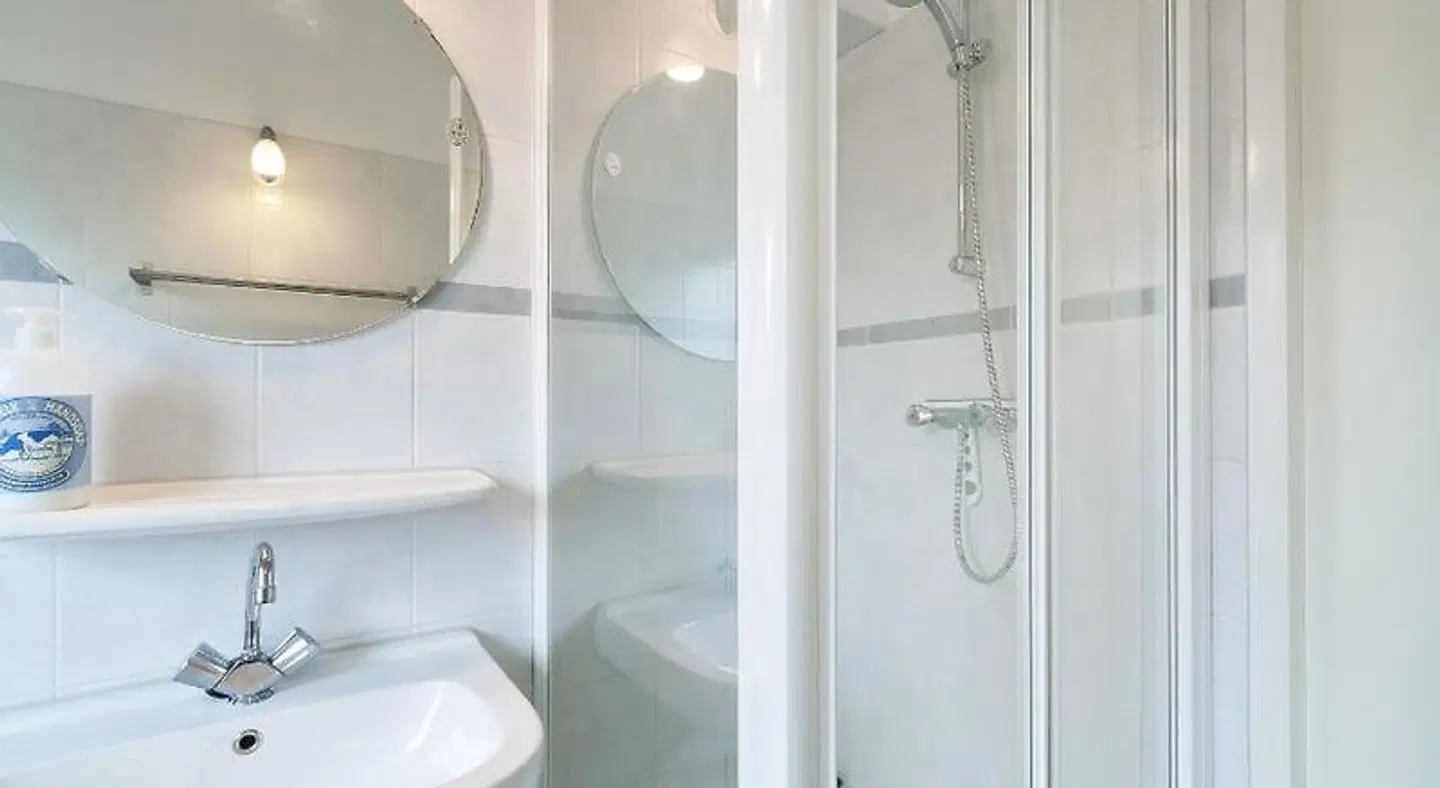 Boathouse Suburban Amsterdam Badezimmer