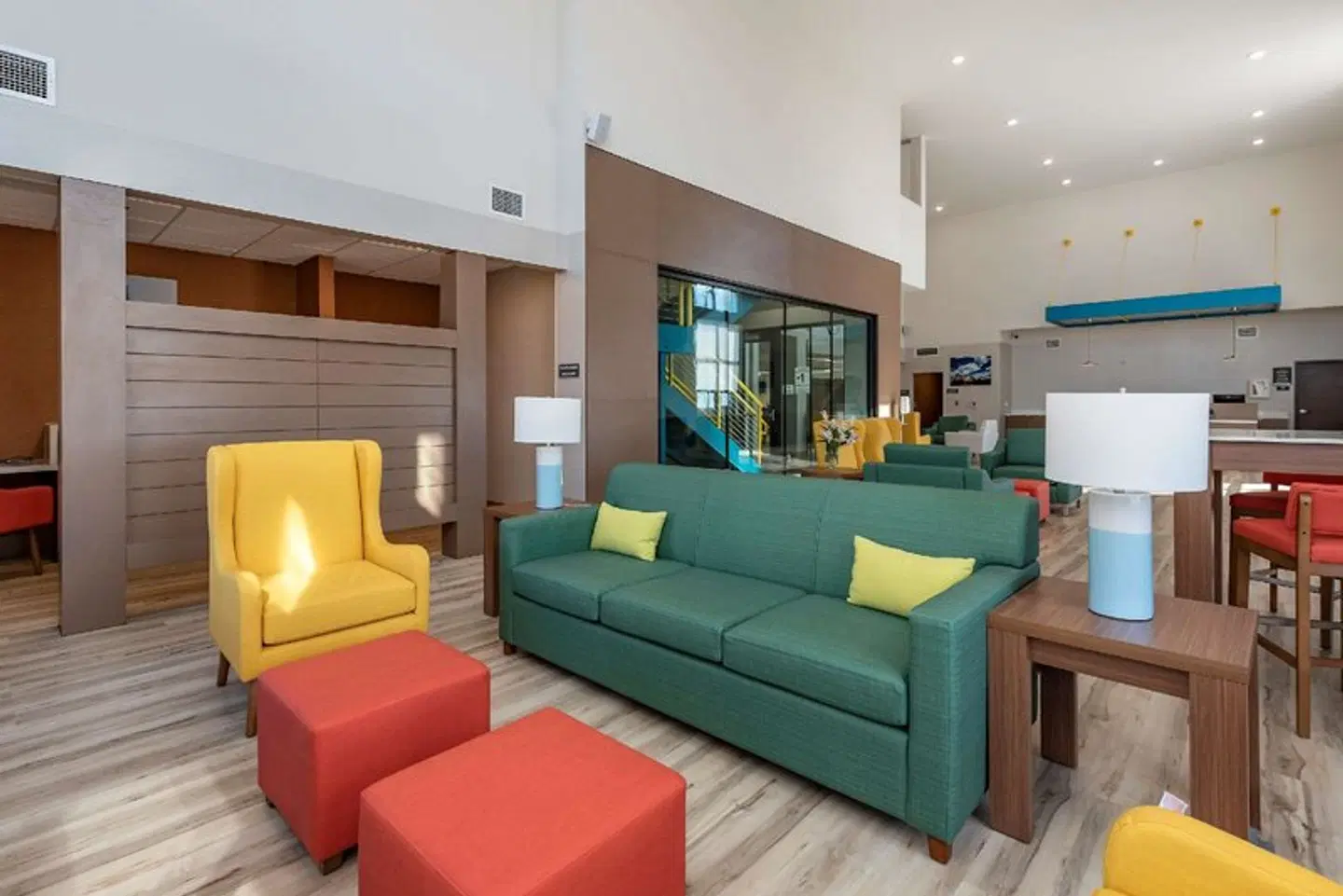 MainStay Suites Colorado Springs East - Medical Center Area LOUNGE_LOBBY
