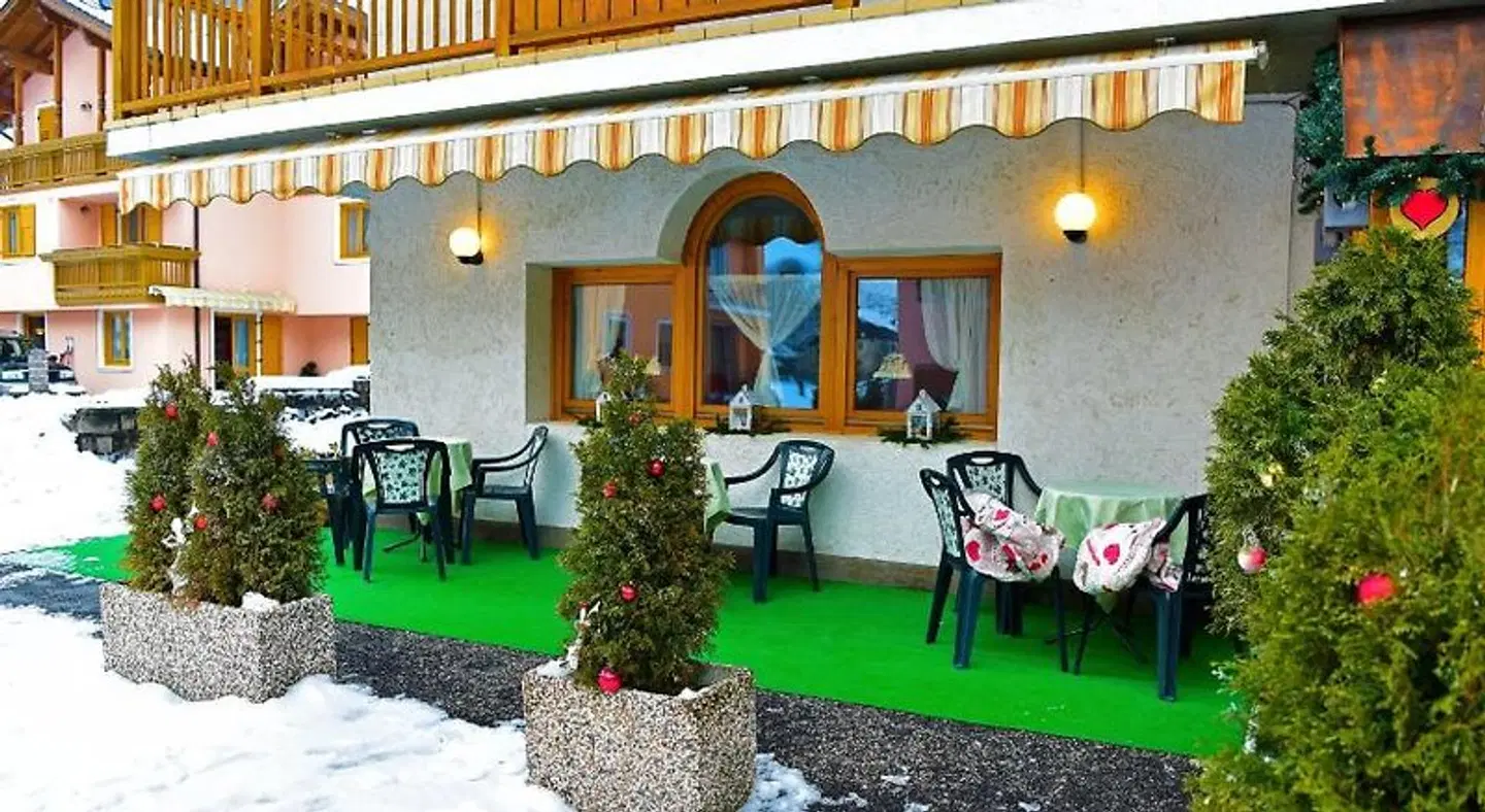 Hotel Garnì Alpenrose EXTERIOR