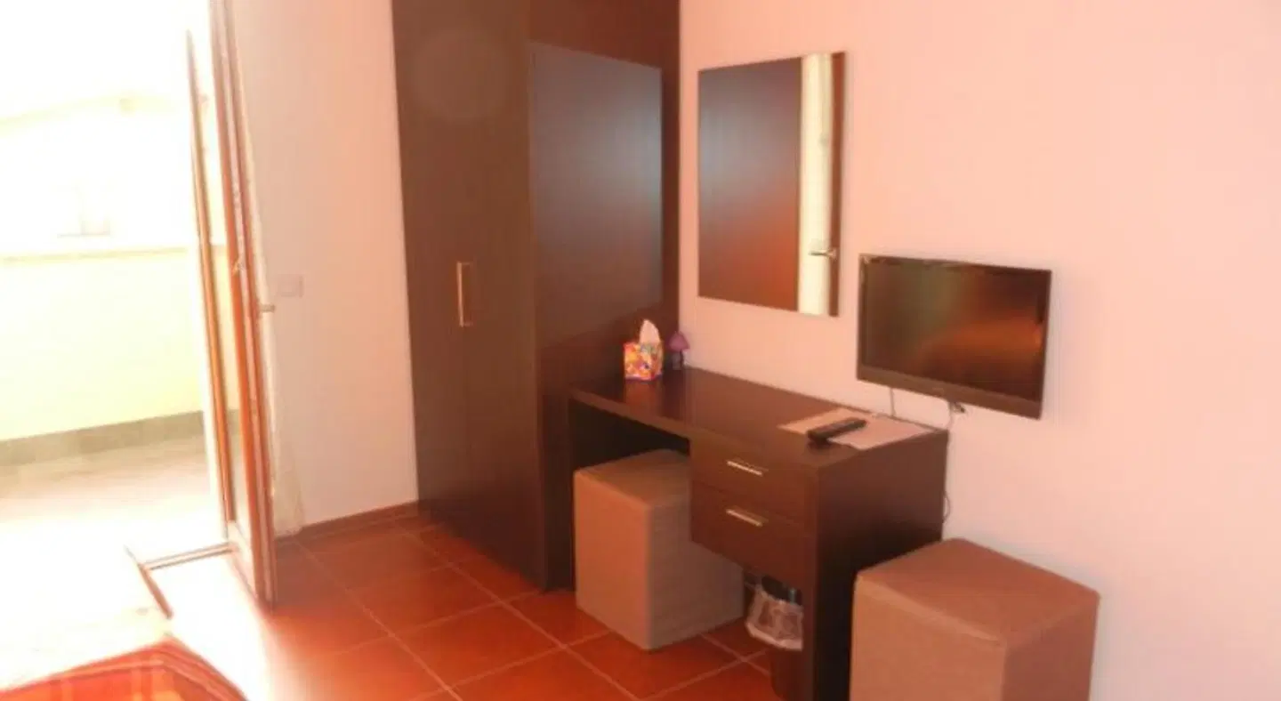 B&B Ad Hoc ROOM_EXAMPLE