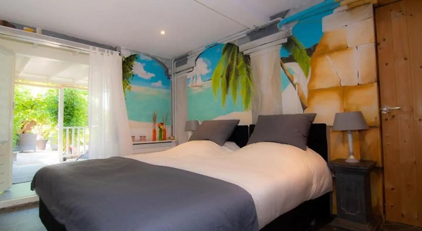 B&B Bed & Sauna ROOM_EXAMPLE