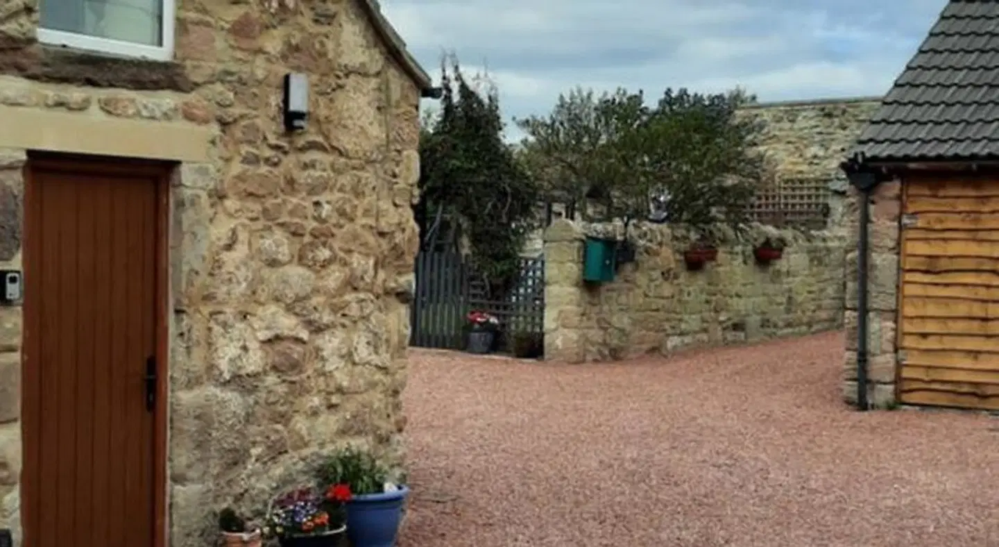 Slate Hall Bed and Breakfast EXTERIOR
