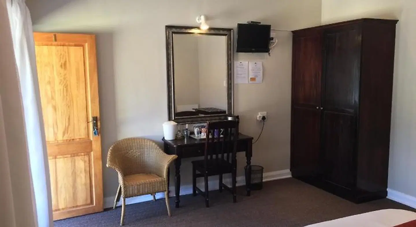 Lavender Lodge ROOM_EXAMPLE