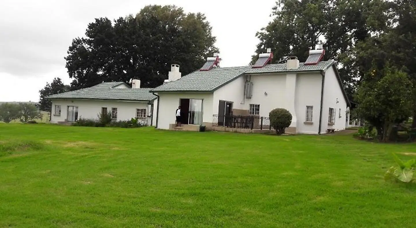 Hoyo Hoyo Machadostud Lodge EXTERIOR