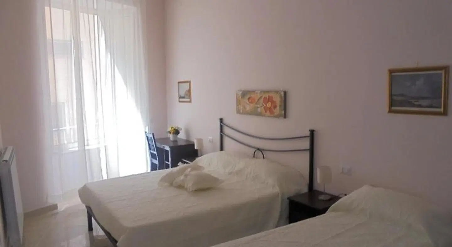 Domusrealstella ROOM_EXAMPLE