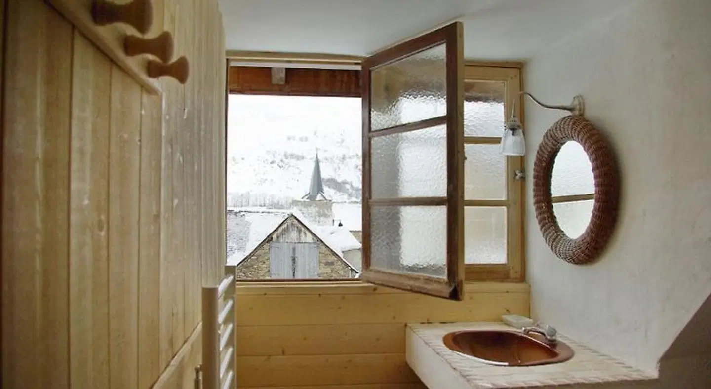 Gite Auberge La Soulan Badezimmer