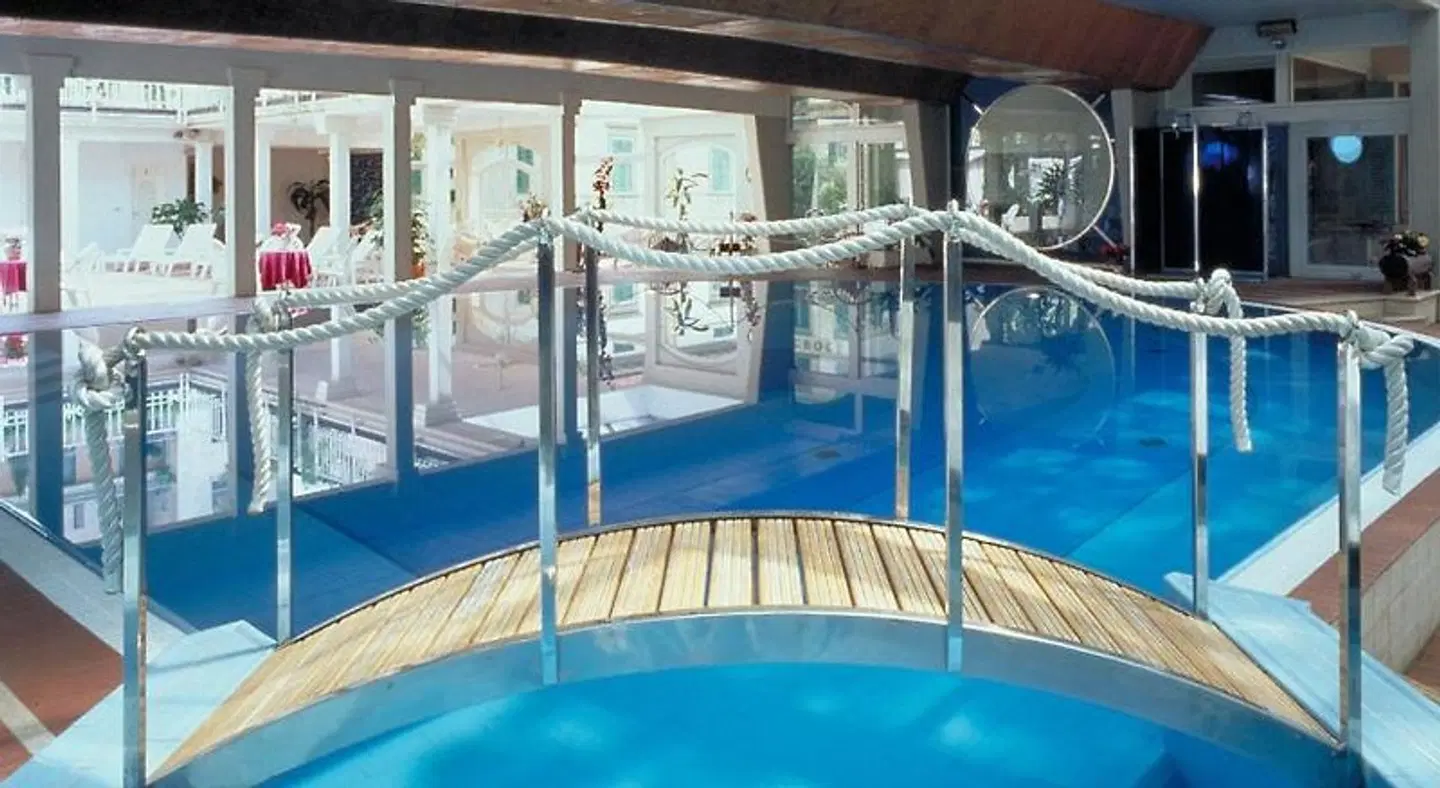Biondi Hallenbad