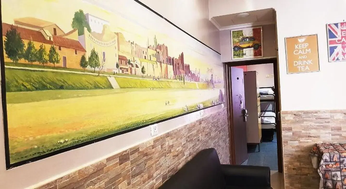 Legends Bar
